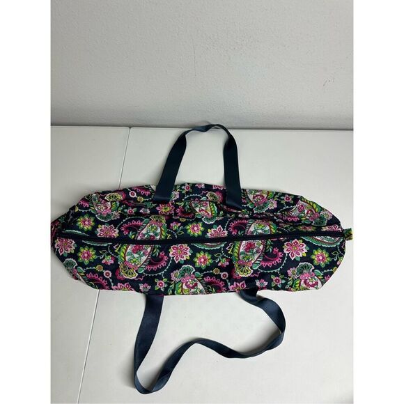 VERA BRADLEY PAISLEY LIGHTWEIGHT NYLON DUFFLE BAG DOUBLE STRAPS PRISTINE - Picture 8 of 12